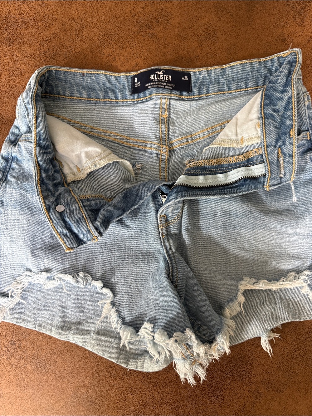 Hollister Light Wash Ultra High rise mom Frayed Denim Jean Shorts